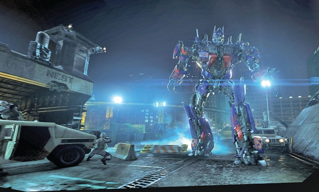 「Transformers: The Ride-3D」 ©2014 NBC Universal
